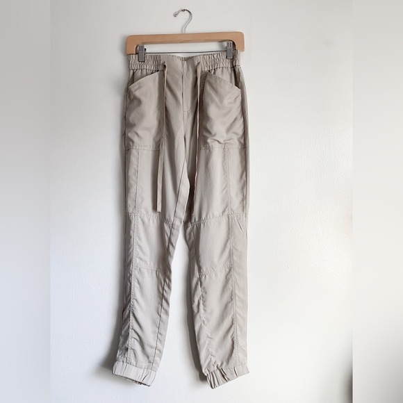 Banana Republic Cargo Jogger Pants Khaki Pull On Elastic Waist Military Utility - Picture 2 of 10